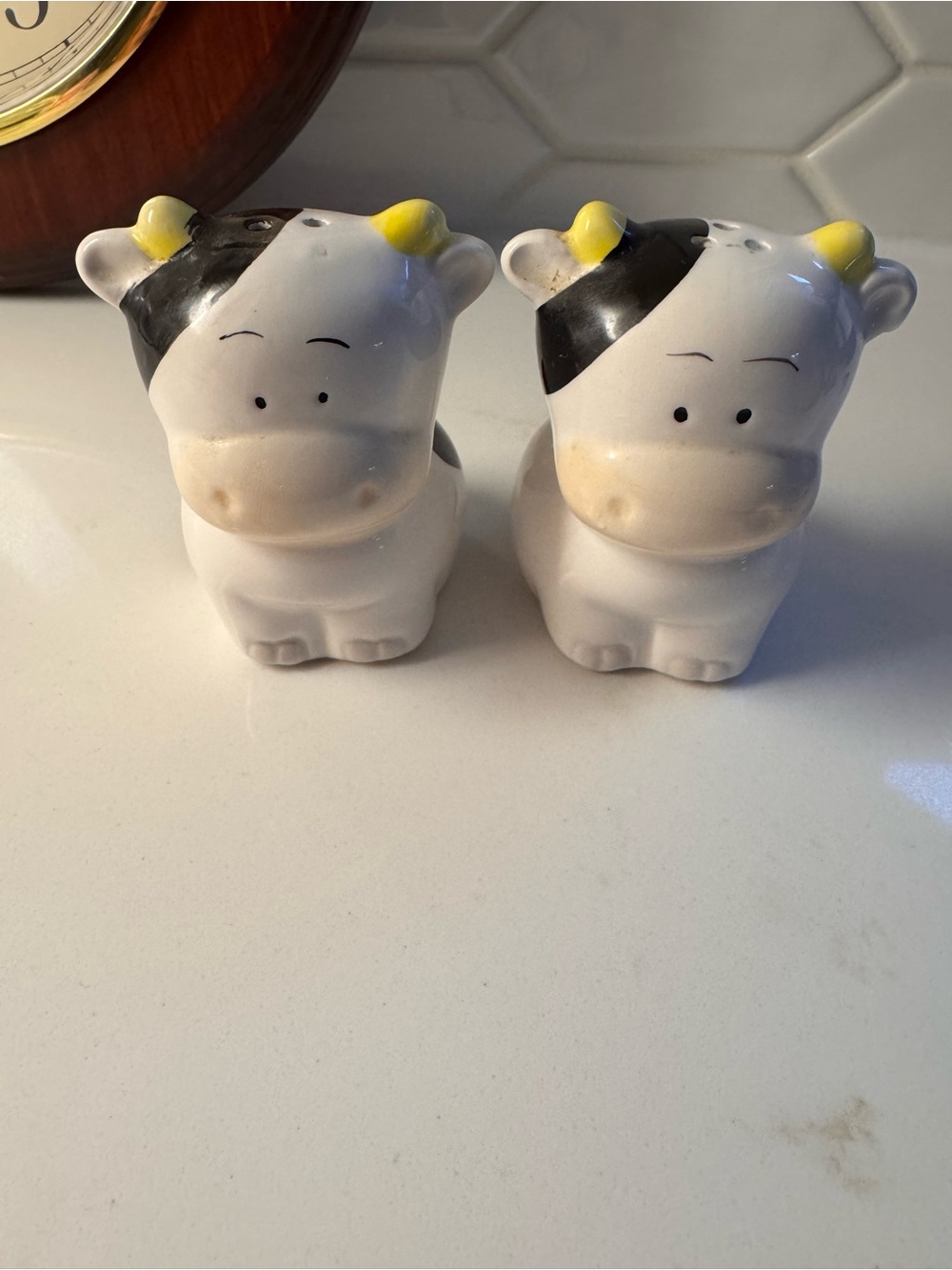 Vtg cow salt and pepper shakers